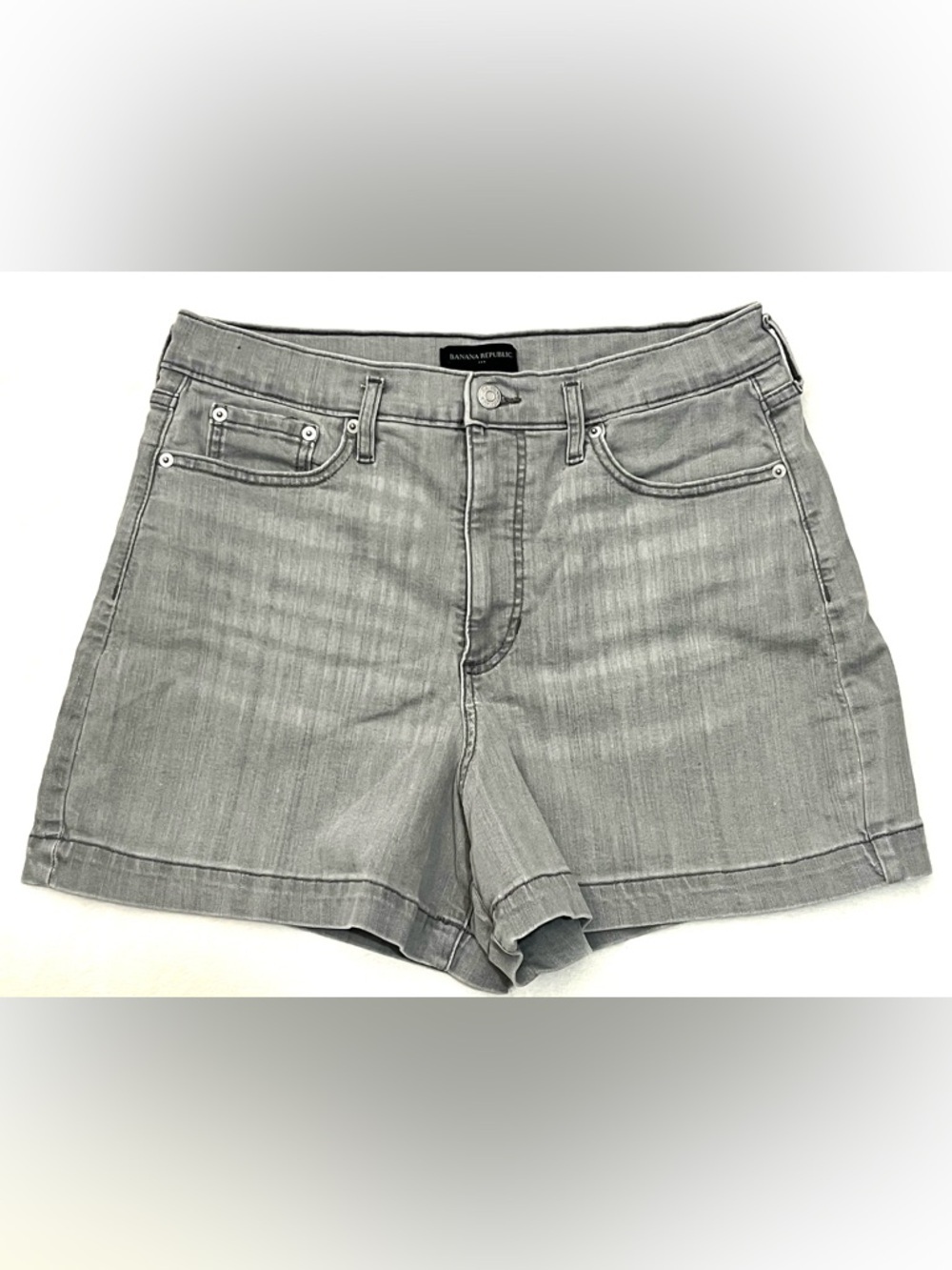 Banana Republic Women’s Light Gray Denim Shorts Plus Size 14